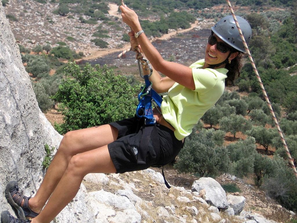 Yonim Cliff - rappelling and rock climbing