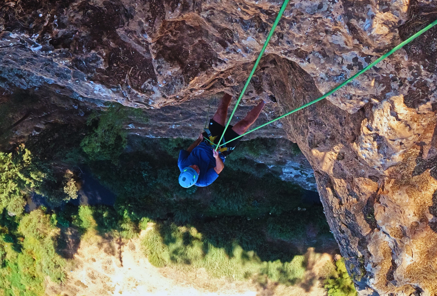 Shilat Cliff