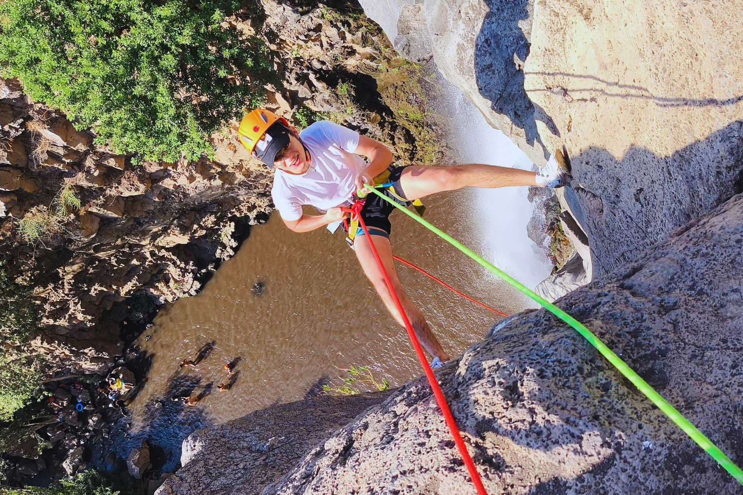 Rappelling at Nachal Jilabun