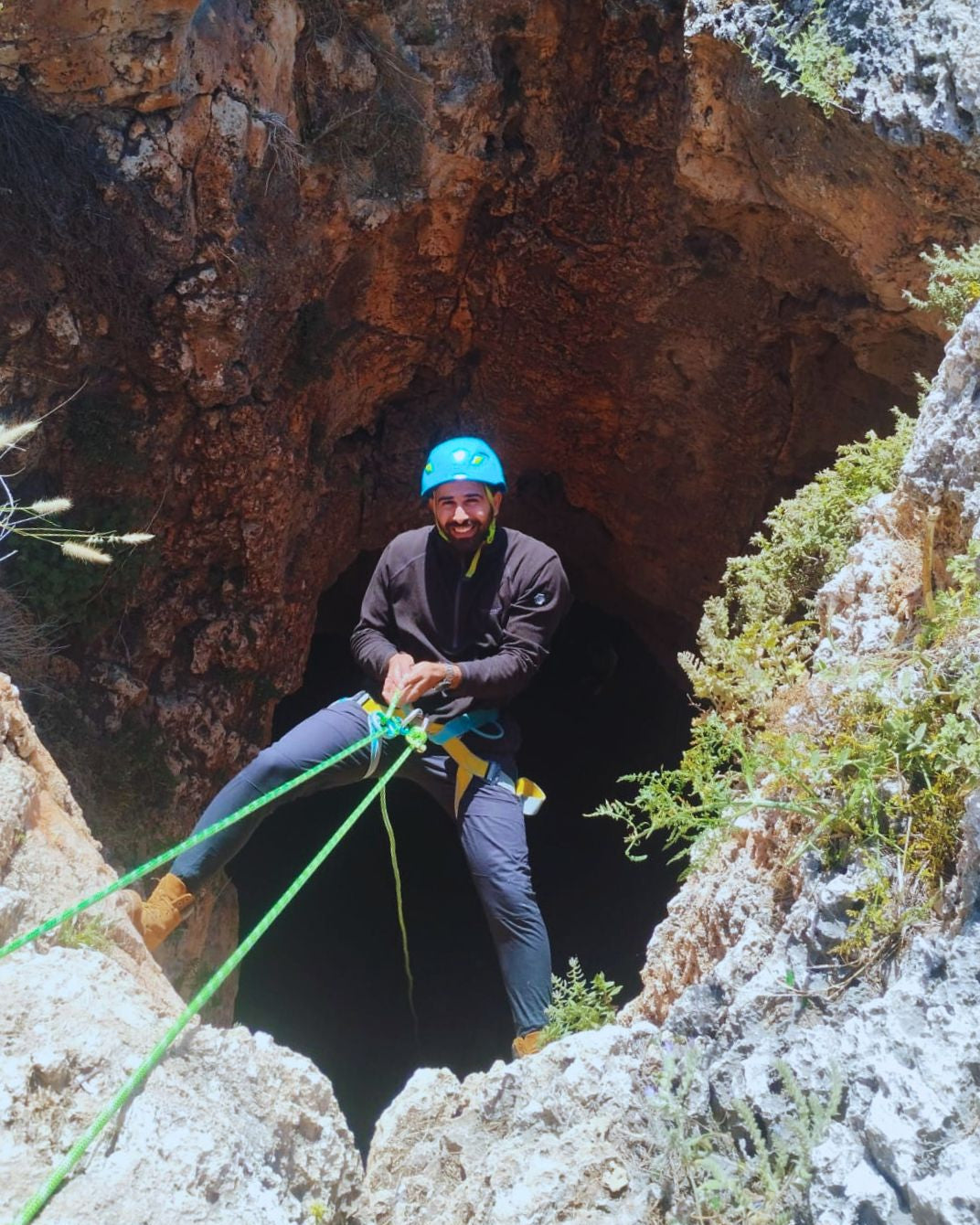 Yonim Cliff - rappelling and rock climbing